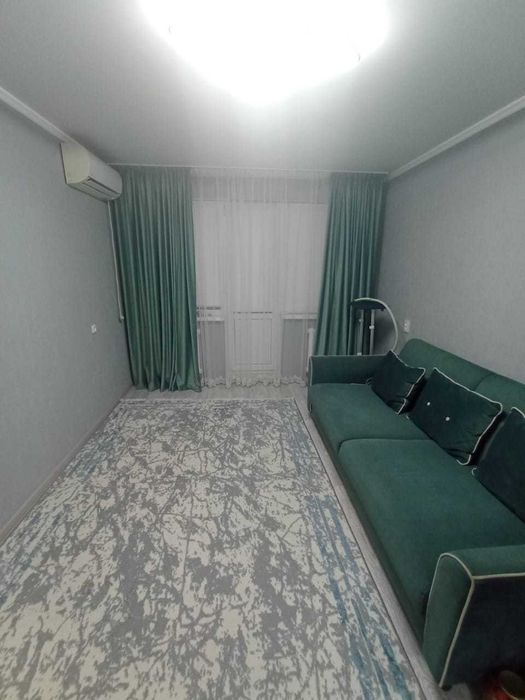 Продам 2 комн. квартиру в Уральске