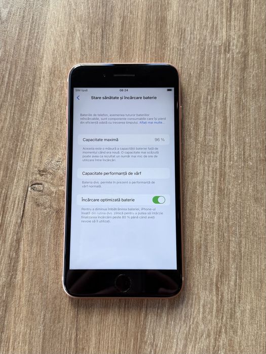 Vand iphone 8 plus 64gb, stare foarte buna, putin ciobit oe spate