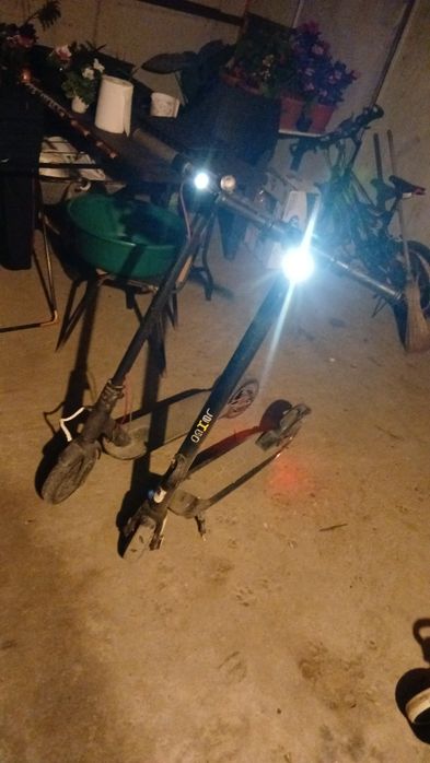 Vand / schimb Trotineta electrica 2 buc