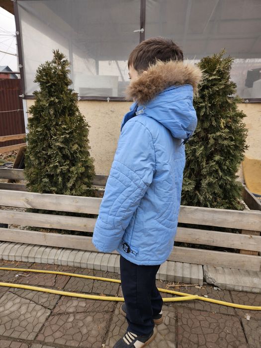 Даром, куртки, обувь на девочку