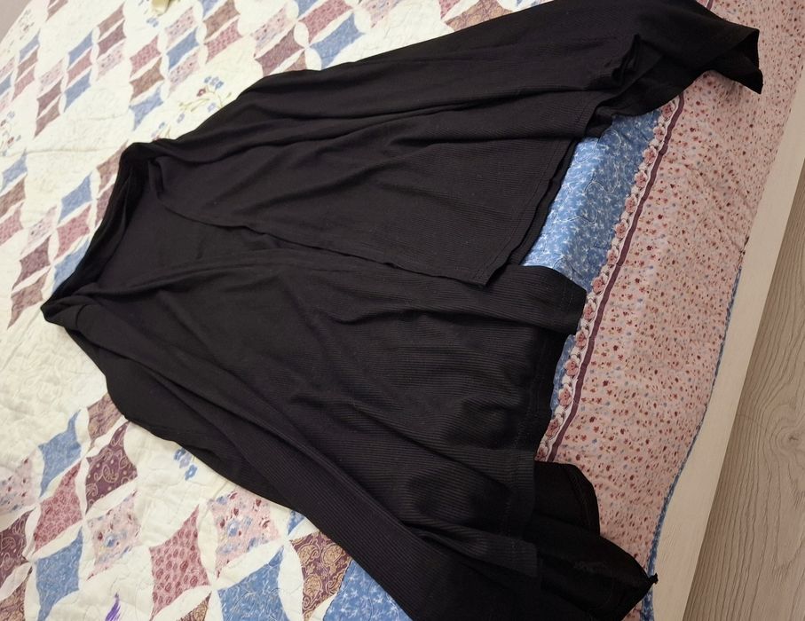 Накидка черная, легкая ткань