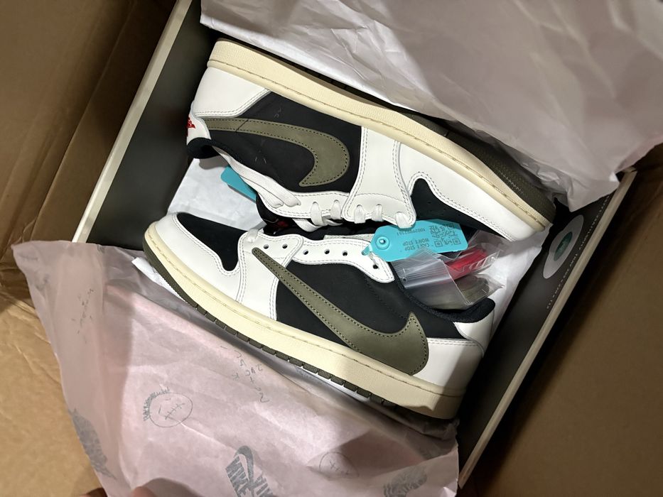 Travis Scott x Air Jordan 1 Low