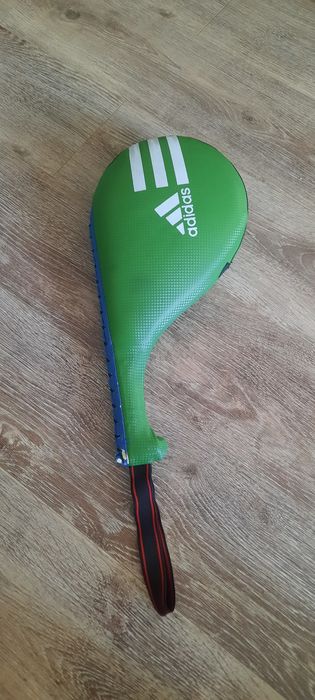 Лапа ракетка спорт