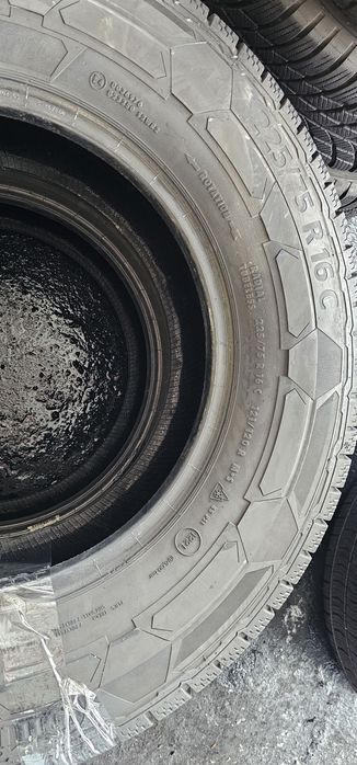 225 75 R 16 C Continental Iarna