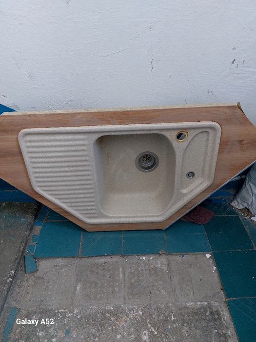 Продам раковину для кухни