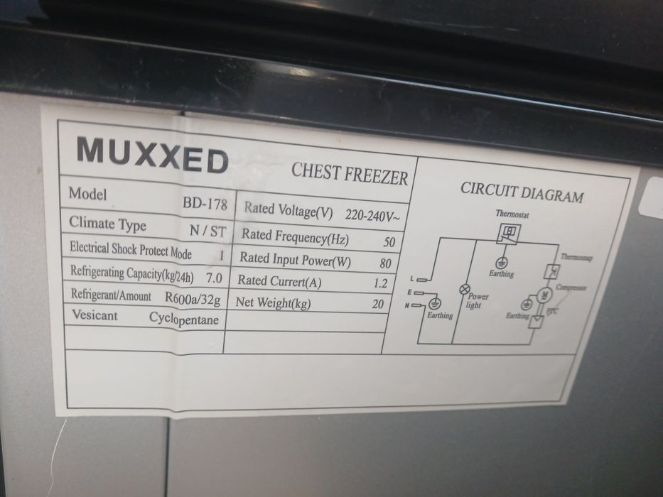 Продам холодильник