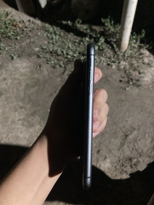 iphone 11 чёрном цвете