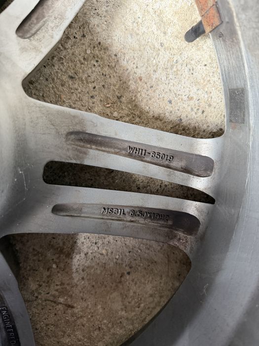 Jante Audi A8 2016 cu anvelope iarna Nokian Tires 245/45 R19