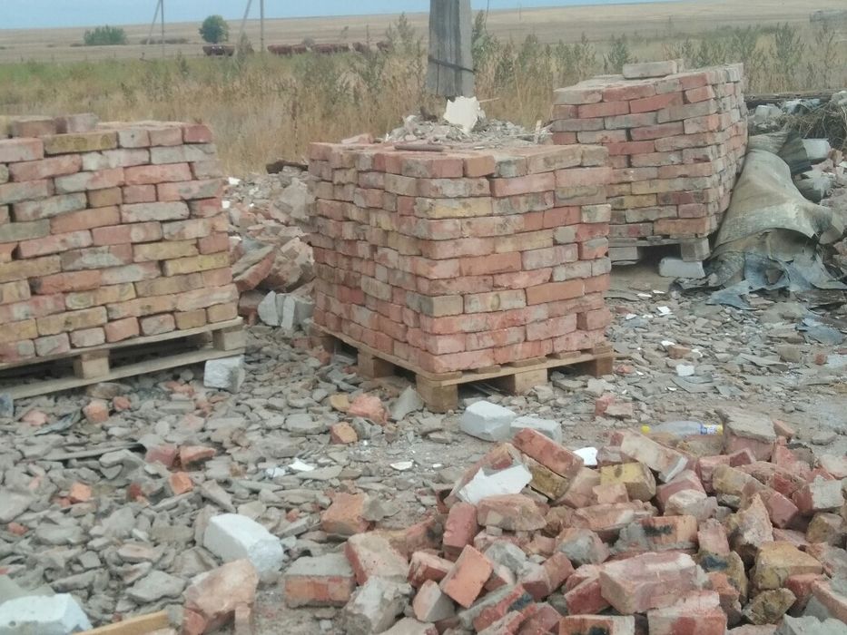 Продам красный кирпич