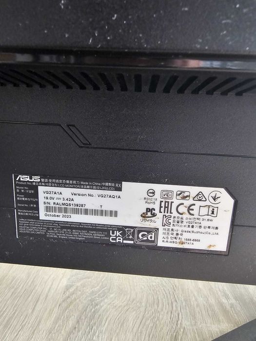 Sony PlayStation 5 Disc Edition – PS5 Disc 1000GB + 2 controllere + ASUS TUF 27" 1440p 170Hz + 10 jocuri