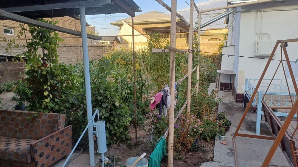 Продаётся дом в городе Нурафшоне