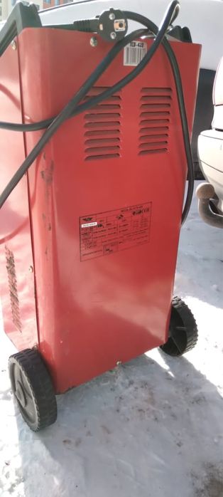 Продам пускозарядное устройство