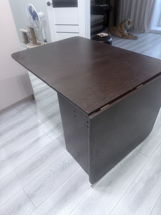 Стол тумба  б/ у в отличном состоянии