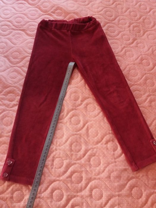 Кофта-безрукавка и штанишки велюровые на девочку  на ,4,5 лет Турецкие