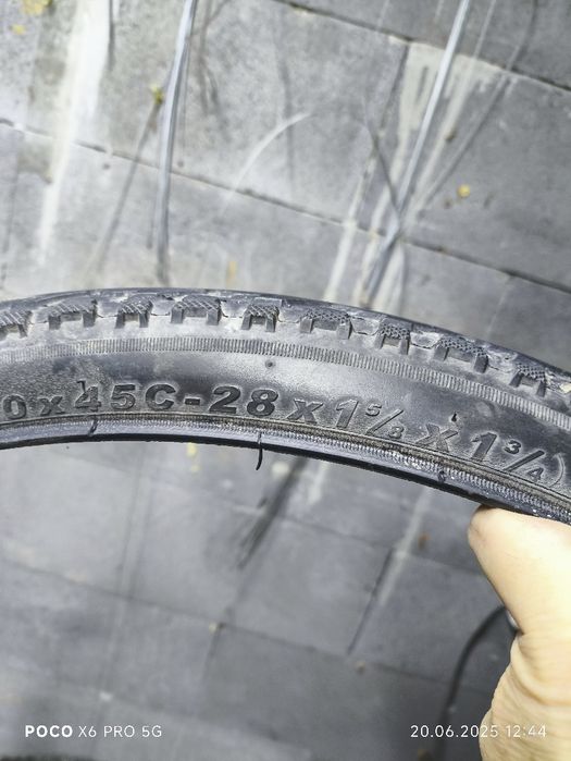 Продам резину на велосипед на 28.