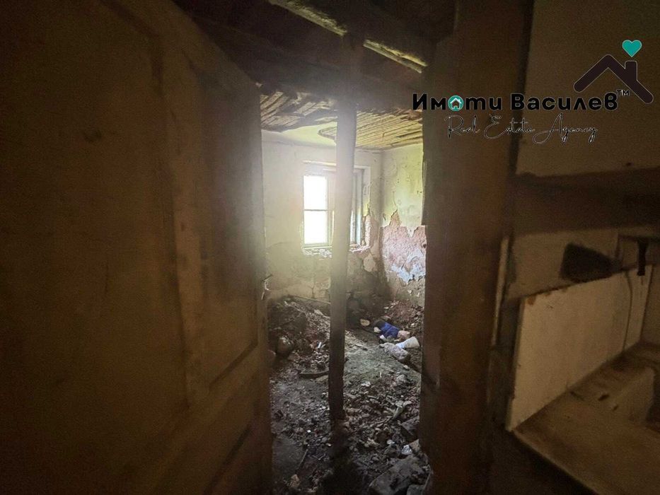 Продава КЪЩА област София, гр. Годеч