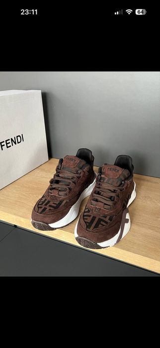 Adidasi dama modele noi