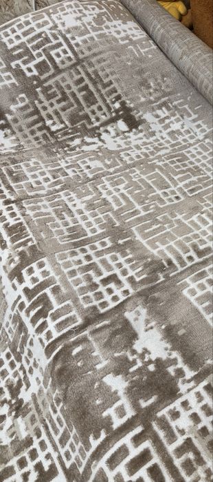 Продам новый ковер 300*400