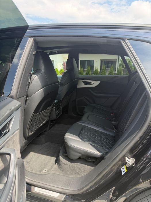 Audi Q8 60 TFSIe Quattro 462 CP | TVA Deductibil | Garantie Extinsa| Predare Leasing