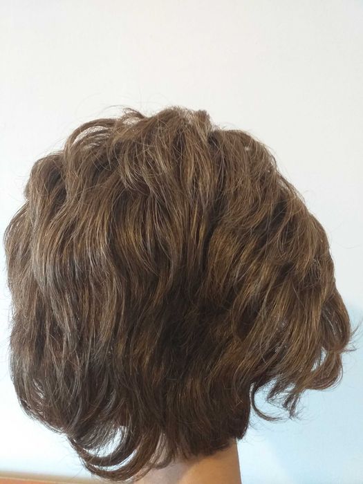 Peruca par saten artificial