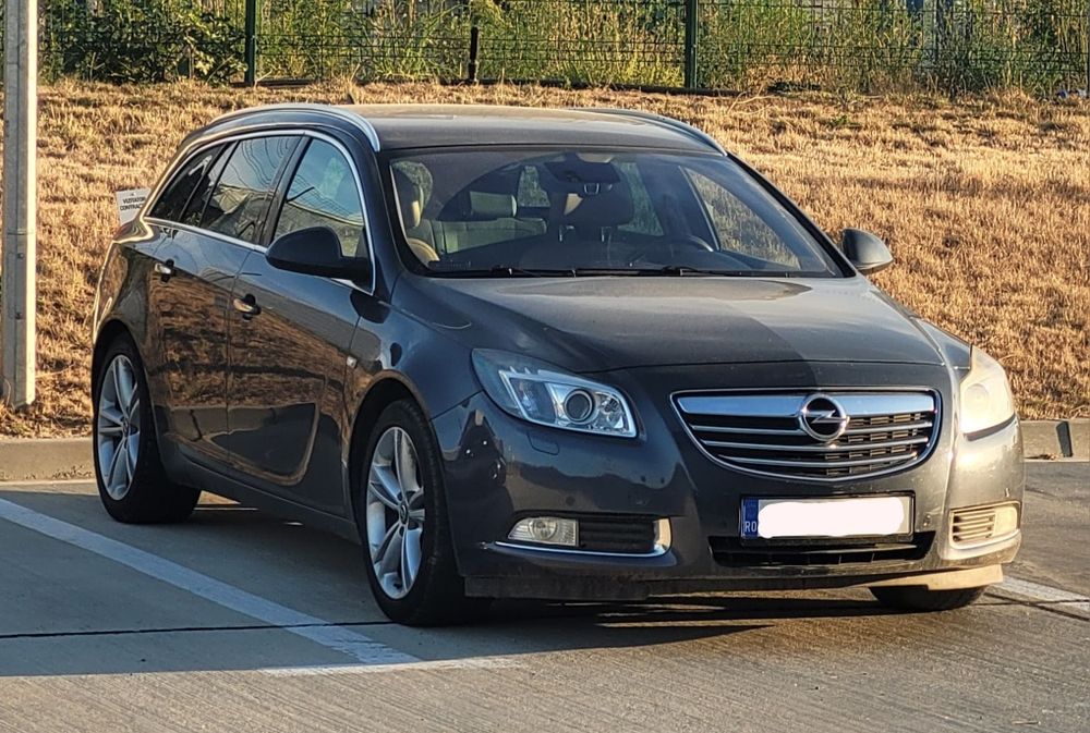 Opel Insignia 2.0 CDTI, an 2011, 163 hp, 3599€