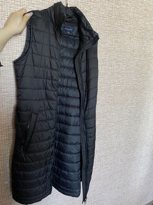 Женская безрукавка в идеальном состоянии