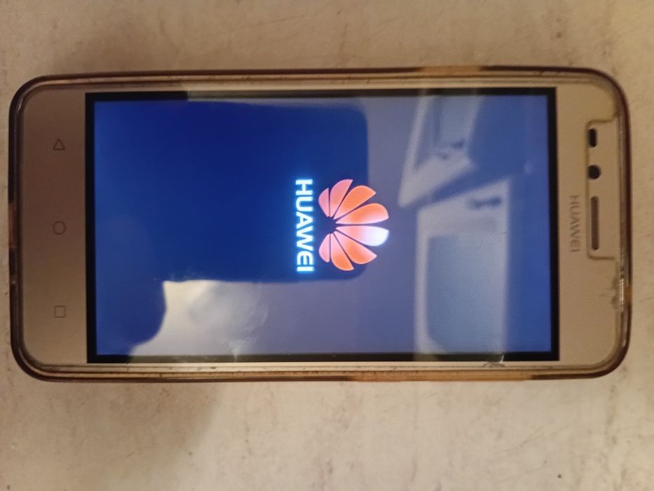 Продаю телефон самсунг