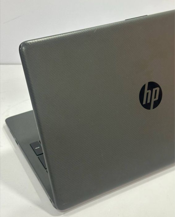 HP Celeron N4020U