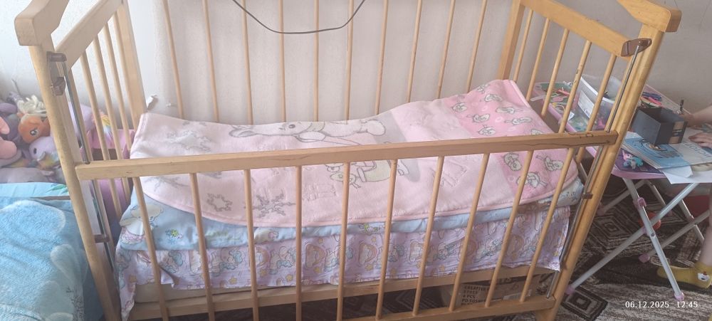 Продам детскую кроватку