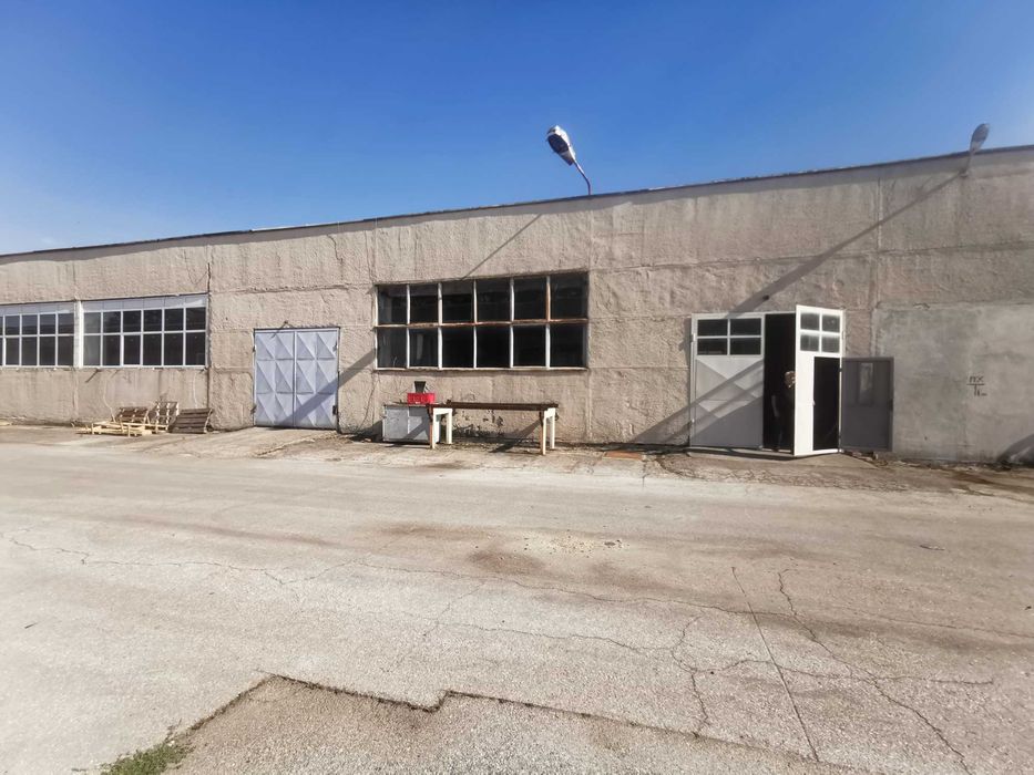 Хале Под Наем 440 кв