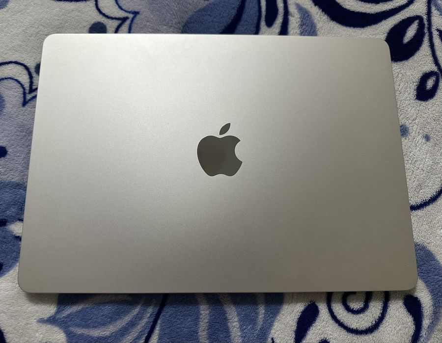 MacBook Air 14,2 M2 2022