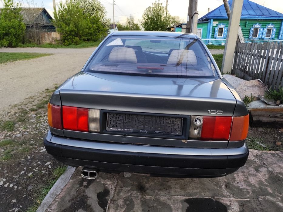 Продам Audi 100 C4