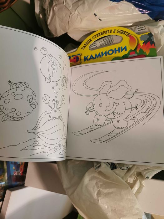 Детски занимателни книжки пъзели Пес Патрул часовник животни стикери