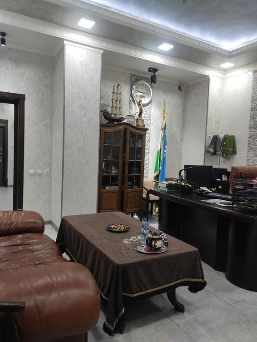 Меблированный Офис метро Хамза