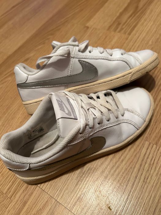 Adidasi dama , Nike Court Royale2