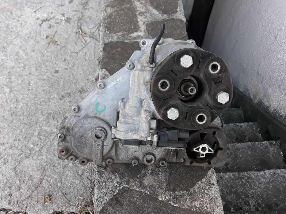 Раздатъчна кутия с моторчето от BMW X6 E71 2012г.