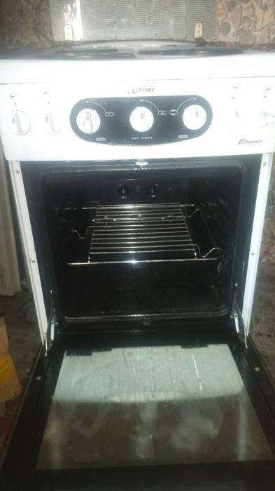 Продам электроплиту