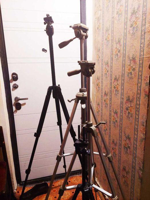 продам штативы для телефонов фото и видеокамер.