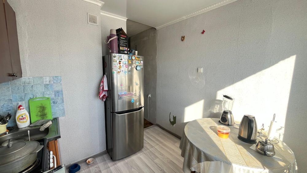 Продается  1 комнатная Сатпаева 22