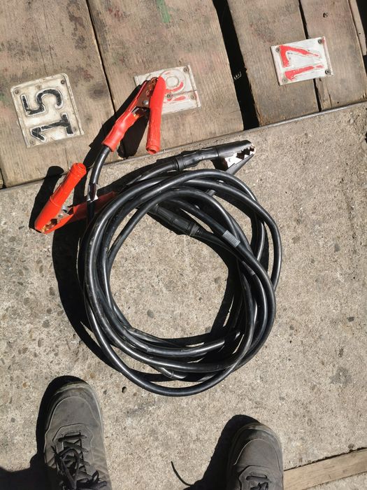 Cabluri pornire auto foarte groase 3metri