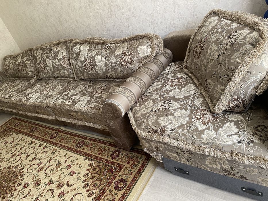 Продам диван в хорошем состоянии
