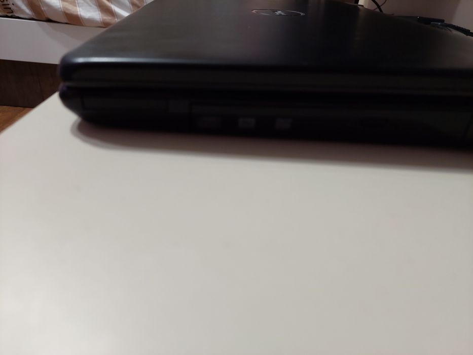 Лаптоп Dell Inspiron 1545