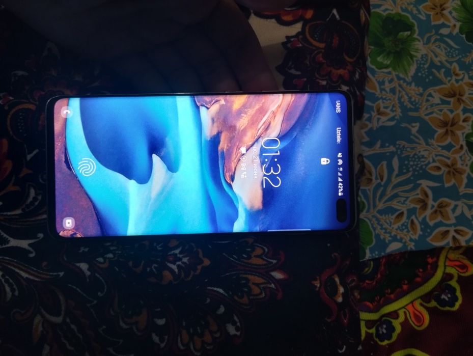 Samsung s10+ 8/512
