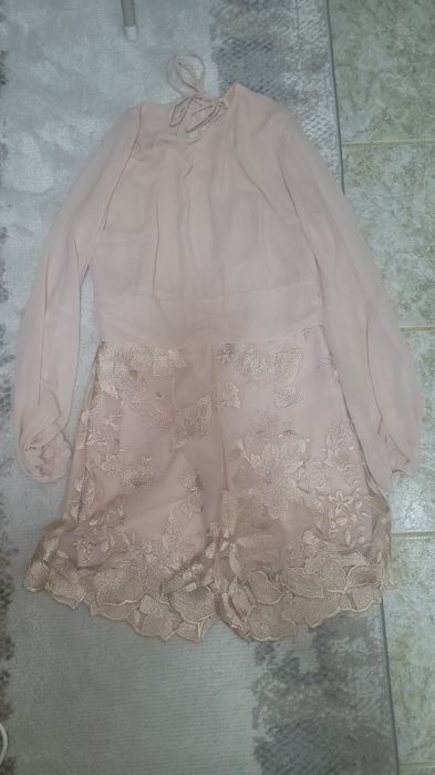 Salopeta dama  eleganta,  noua ,cu eticheta  marime M