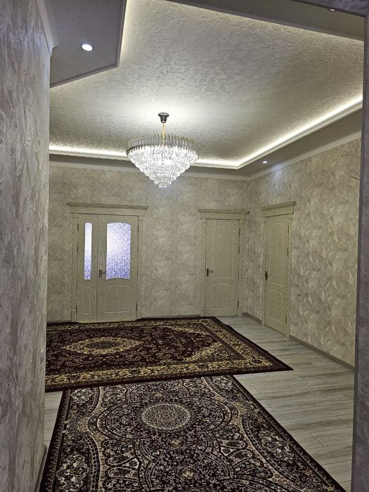 Продается  участок 4 соток 5 комнатная.