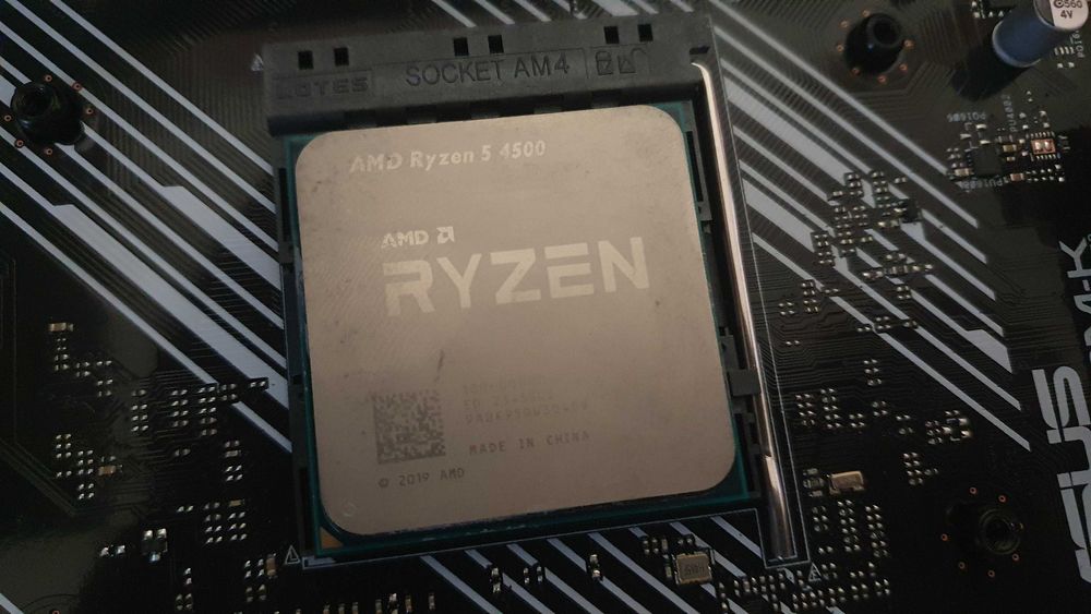kit complet ryzen 4500 16gb ssd placa video rx