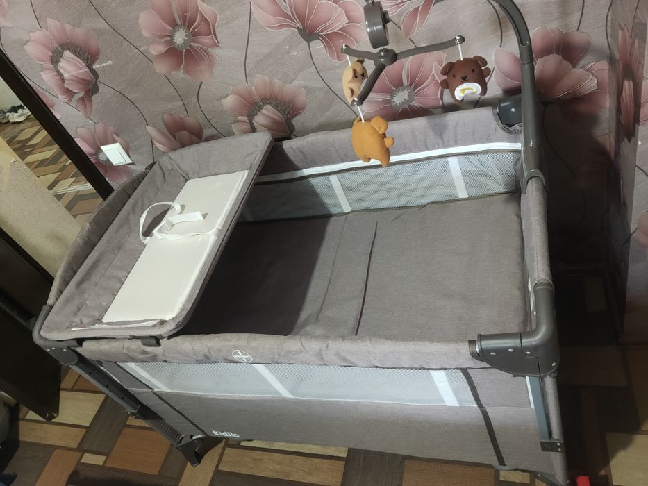 Детская кроватка манеж