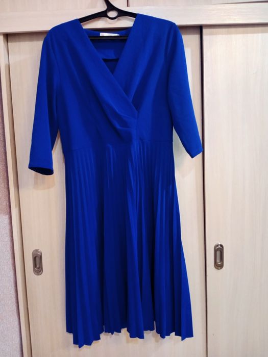 Продам женское платье