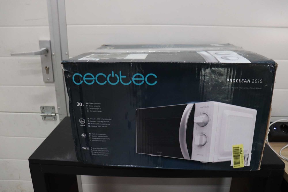 Микровълнова фурна Cecotec ProClean 2010, Обем 20 л, Мощност 700 W