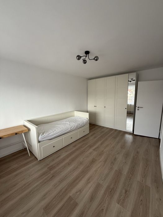 Inchiriere apartament 3 camere in centrul orasului
